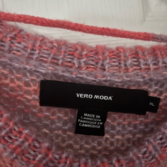 Pink and purple comfy cropped sweater - Picture 3 of 6